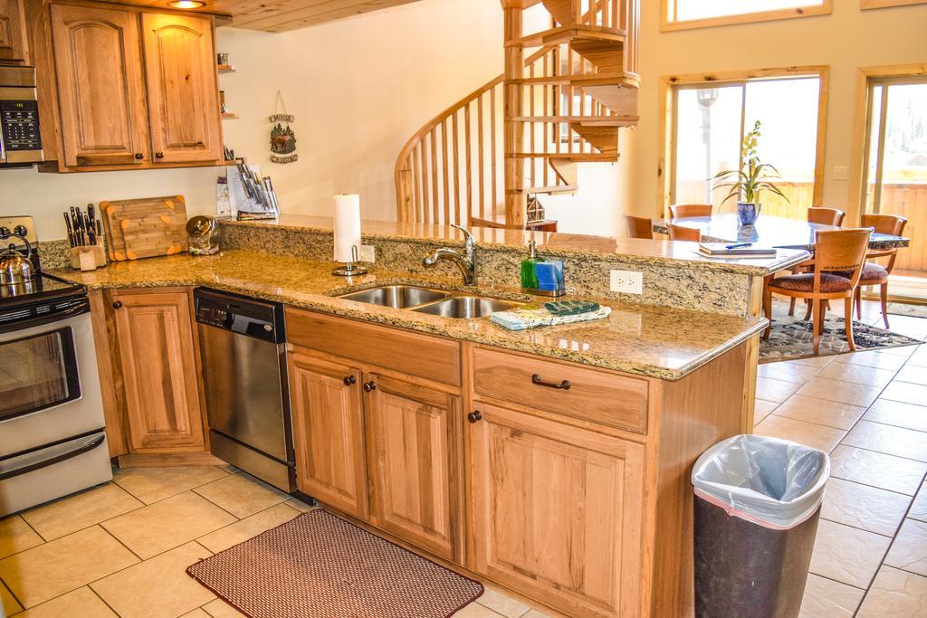 The At Duck Creek * Duck Creek Village